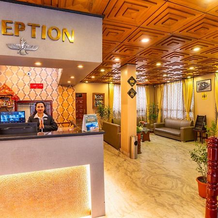 Muscatel Fairmont - 100 Mts From Mall Road Дарджилинг Екстериор снимка