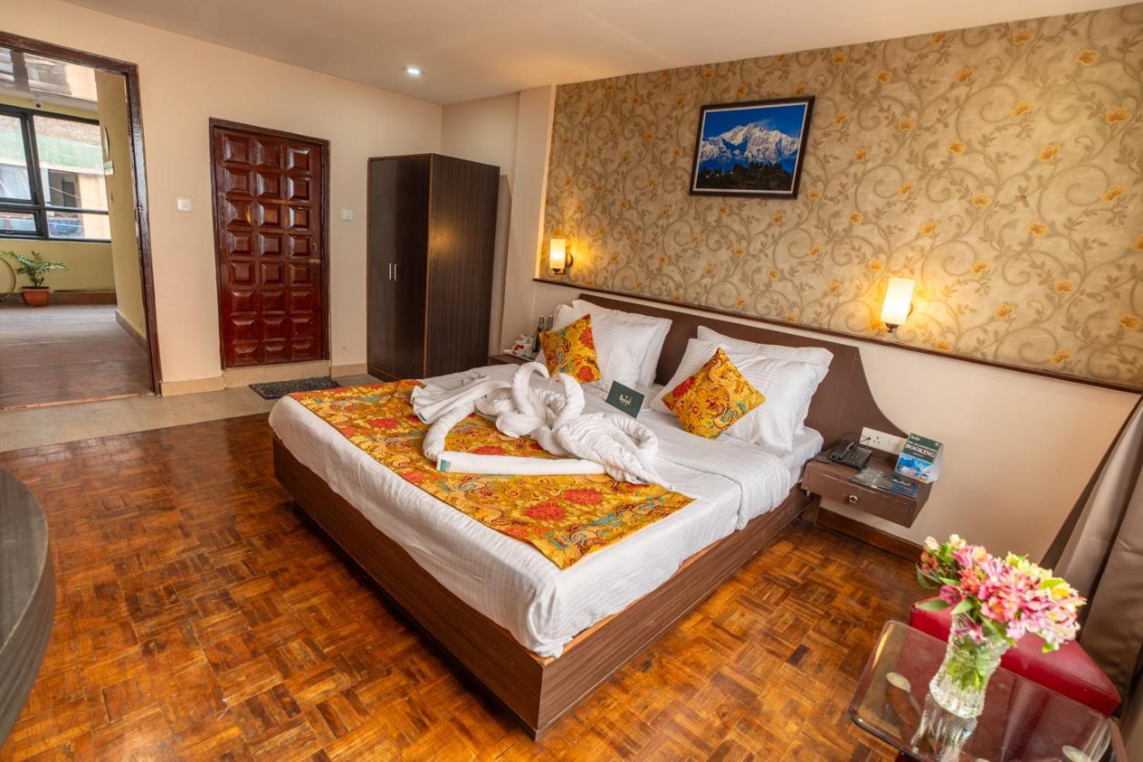 Muscatel Fairmont - 100 Mts From Mall Road Дарджилинг Екстериор снимка