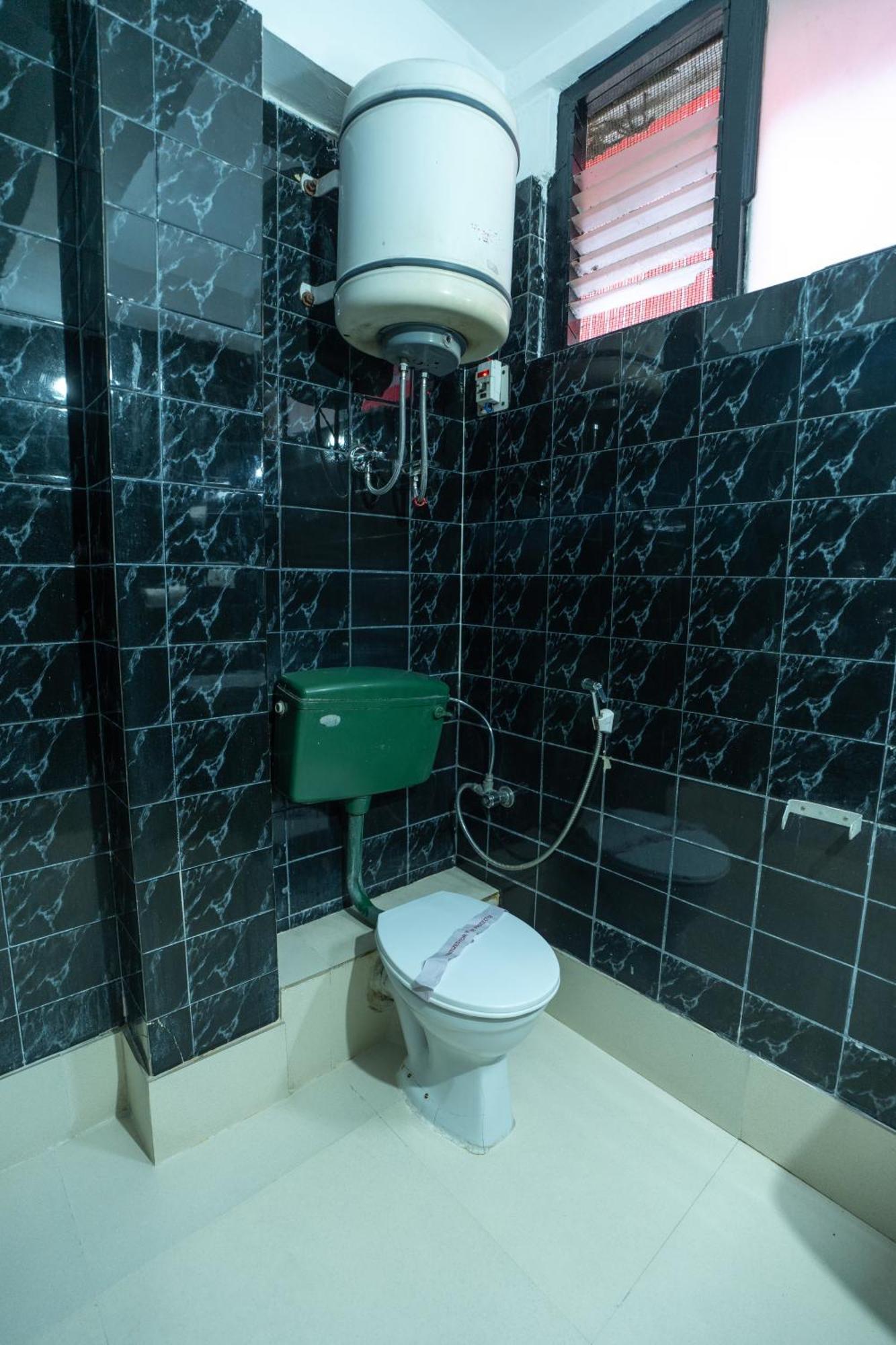 Muscatel Fairmont - 100 Mts From Mall Road Дарджилинг Екстериор снимка