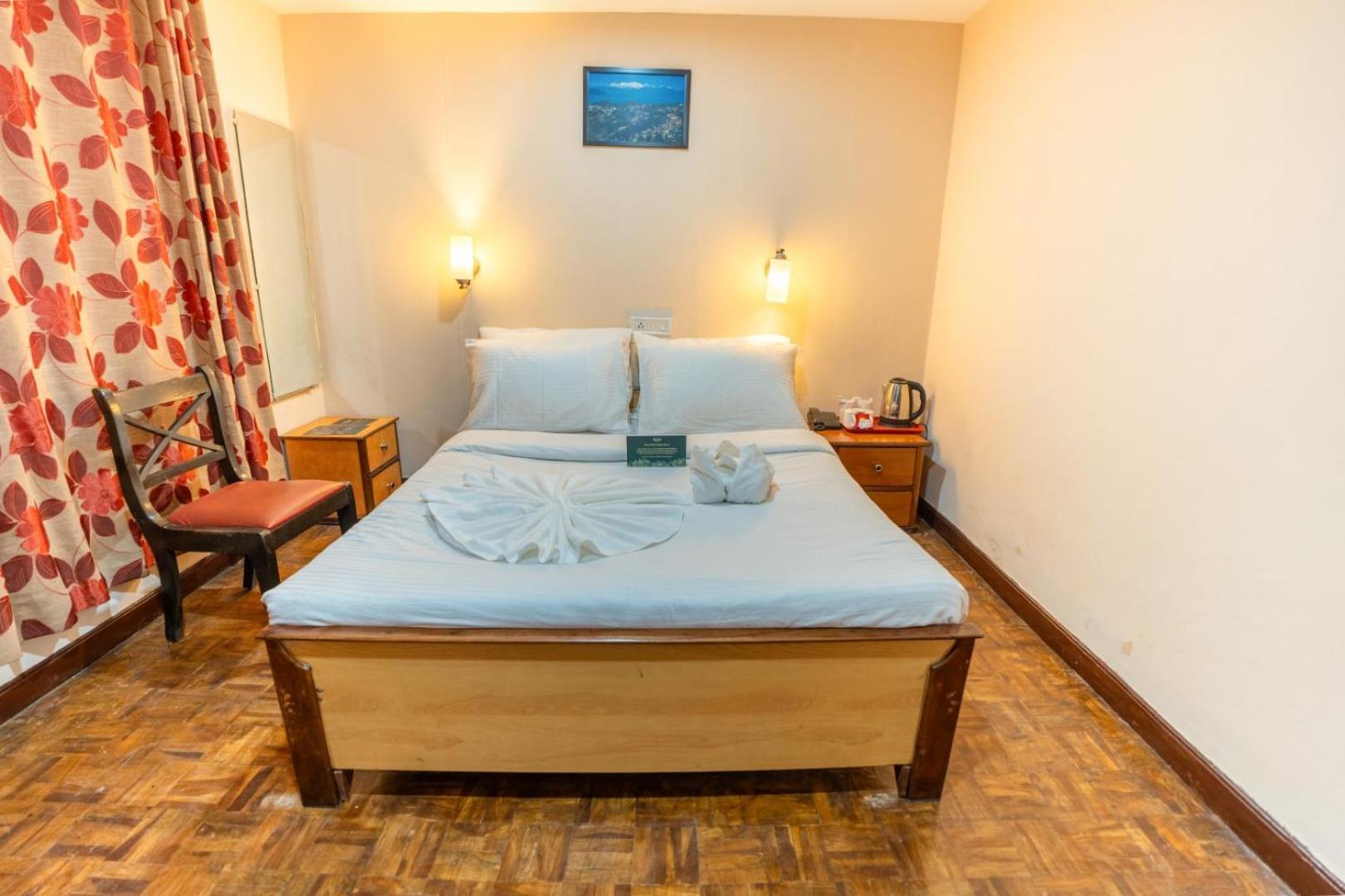 Muscatel Fairmont - 100 Mts From Mall Road Дарджилинг Екстериор снимка