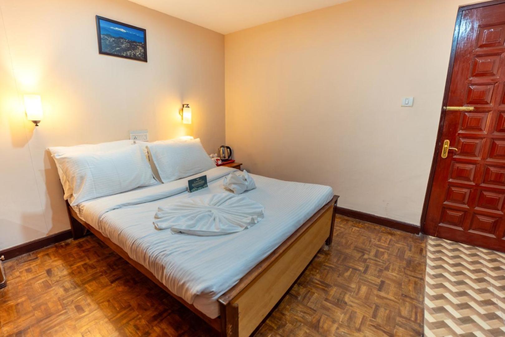 Muscatel Fairmont - 100 Mts From Mall Road Дарджилинг Екстериор снимка