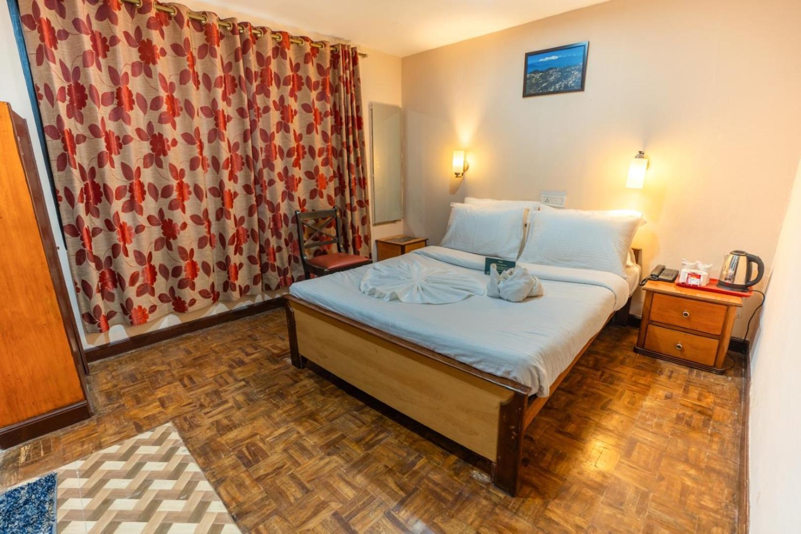 Muscatel Fairmont - 100 Mts From Mall Road Дарджилинг Екстериор снимка